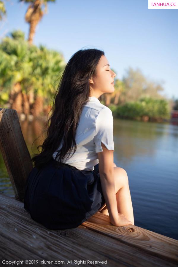 汤曼玲 玛鲁娜 [XIUREN]高清写真图 2019.10.11 Manuela玛鲁娜第5张图片